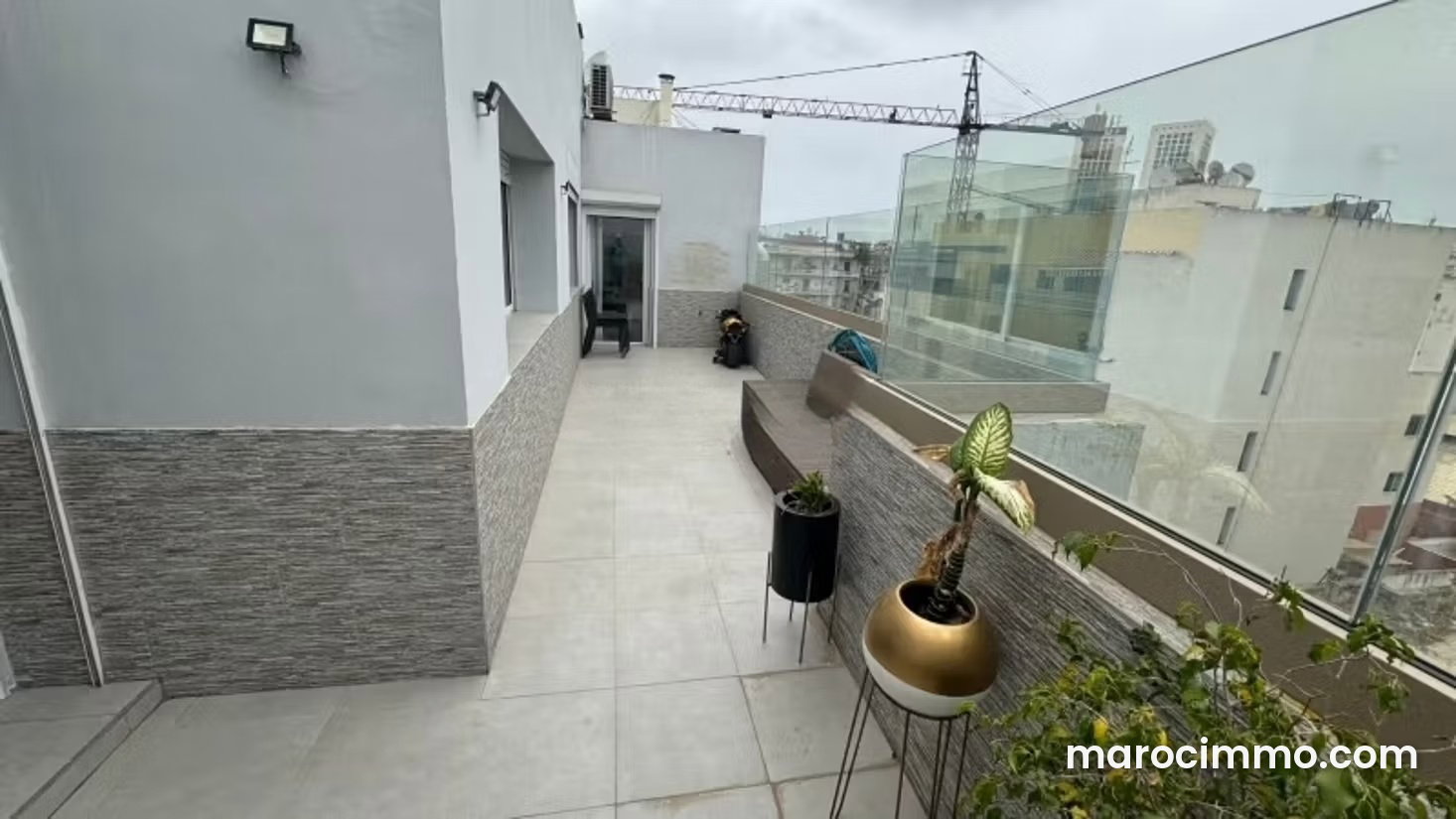 220 sqm top-floor apartment with terrace in Palmier, Casablanca — Casablanca