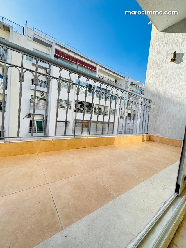 Louez cet appartement à Val Fleury. Surface de 75 m². Cheminée et climatisation — 3