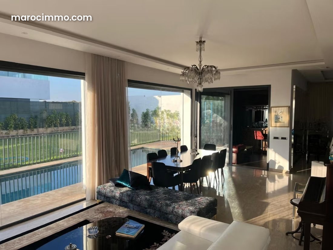 950 m² Villa with Private Garden in Souissi, Rabat — Rabat