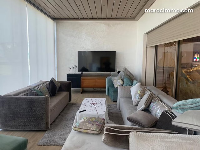 Villa récente 13000m2 à bon prix à l'avenue MVI — 5