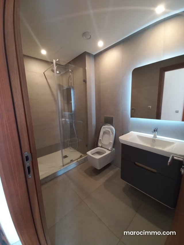 Appartement à louer Quartier souissi — 3