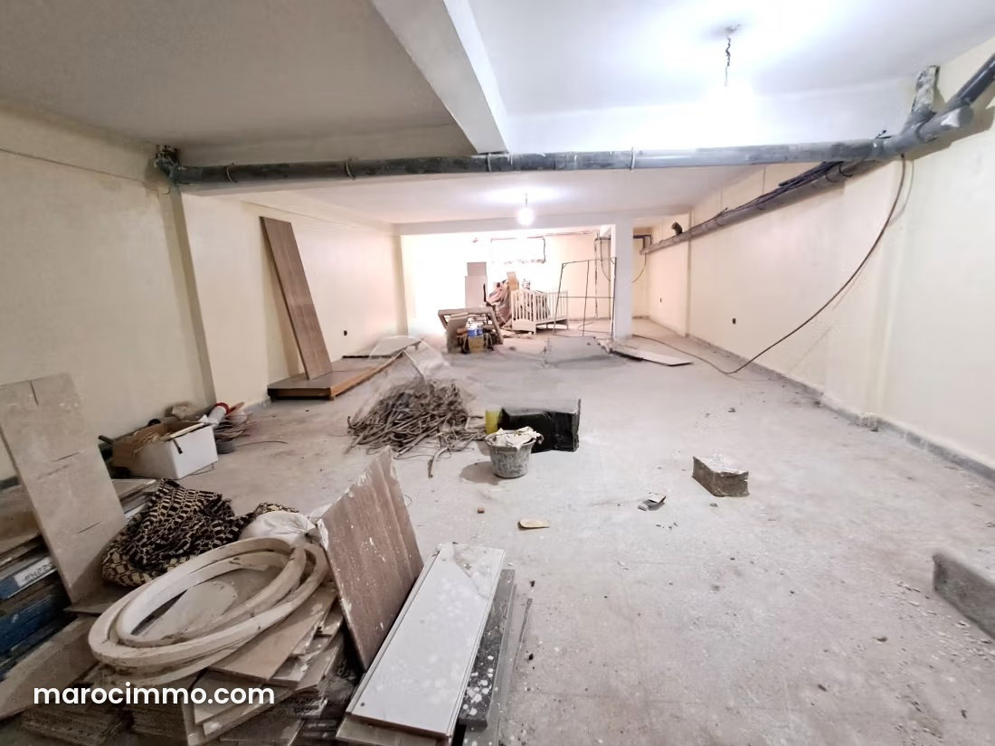 234 m² Commercial Premises, 3 Levels, Central Bouskoura — Bouskoura