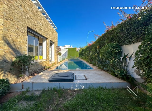 Villa Contemporaine avec ascenseur à Dar Bouazza piscine, — 4