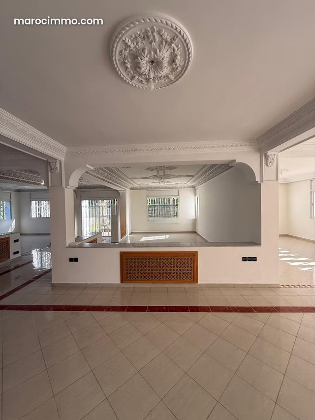 Luxurious 2000m² Villa FOR RENT in Souissi RABAT — 2