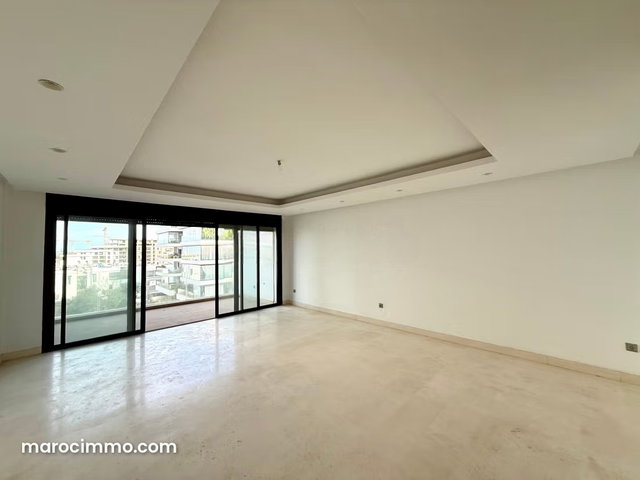 En Loaction Vide: Magnifique Appartement 2 chambre sans Vis a Vis avec Terrasses vu Mer à Ain Diab, Casablanca — 3