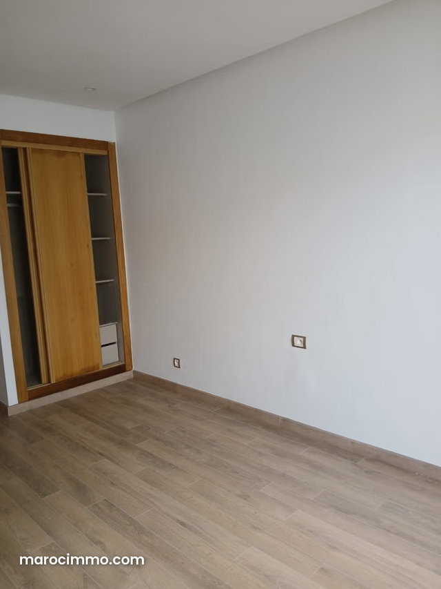 Appartement vide à louer – Bourgogne — 5