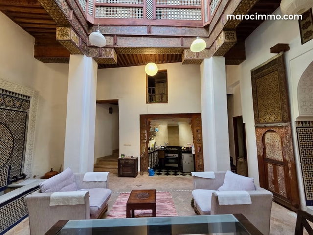 Maison du XVIIIᵉ siècle avec éléments historiques — 3