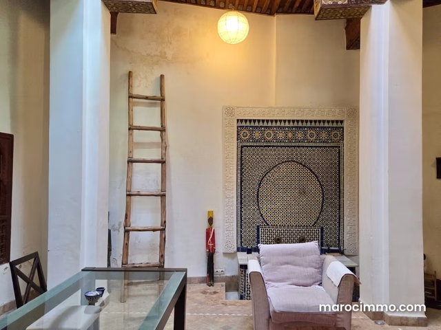 Maison du XVIIIᵉ siècle avec éléments historiques — 2
