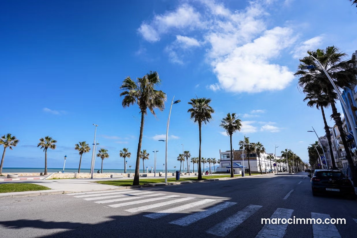 Top-floor apartment with terrace in Martil — Martil