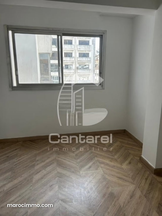 Bureau en location ou vente au centre ville — 4