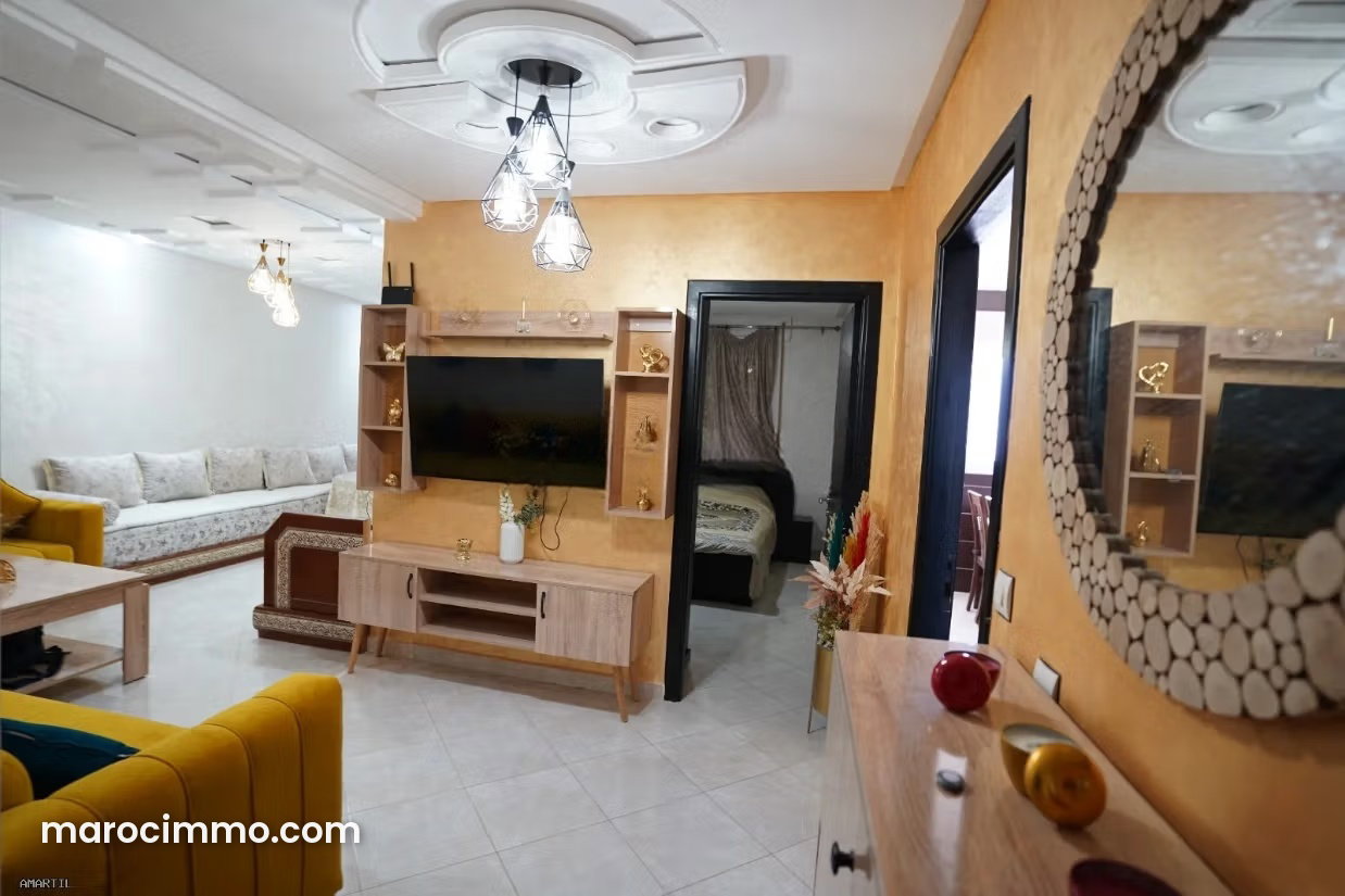 Appartement meublé avec terrasse en location à Martil — Martil