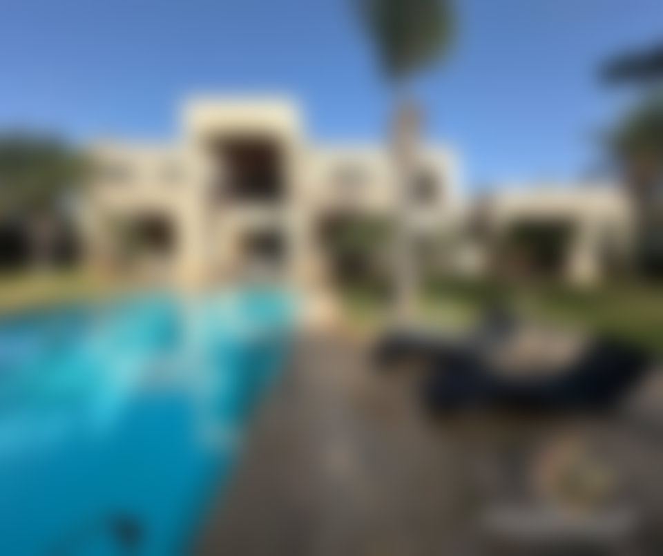 1,800 sqm Villa with 5 Bedrooms for Sale, Souissi, Rabat