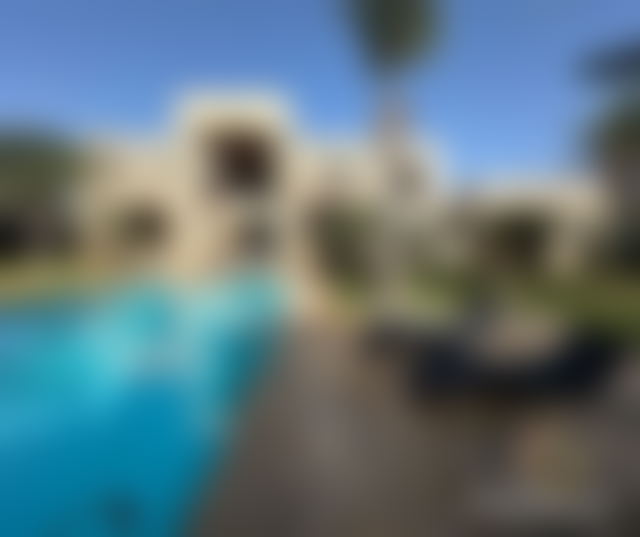 1,800 sqm Villa with 5 Bedrooms for Sale, Souissi, Rabat — Rabat
