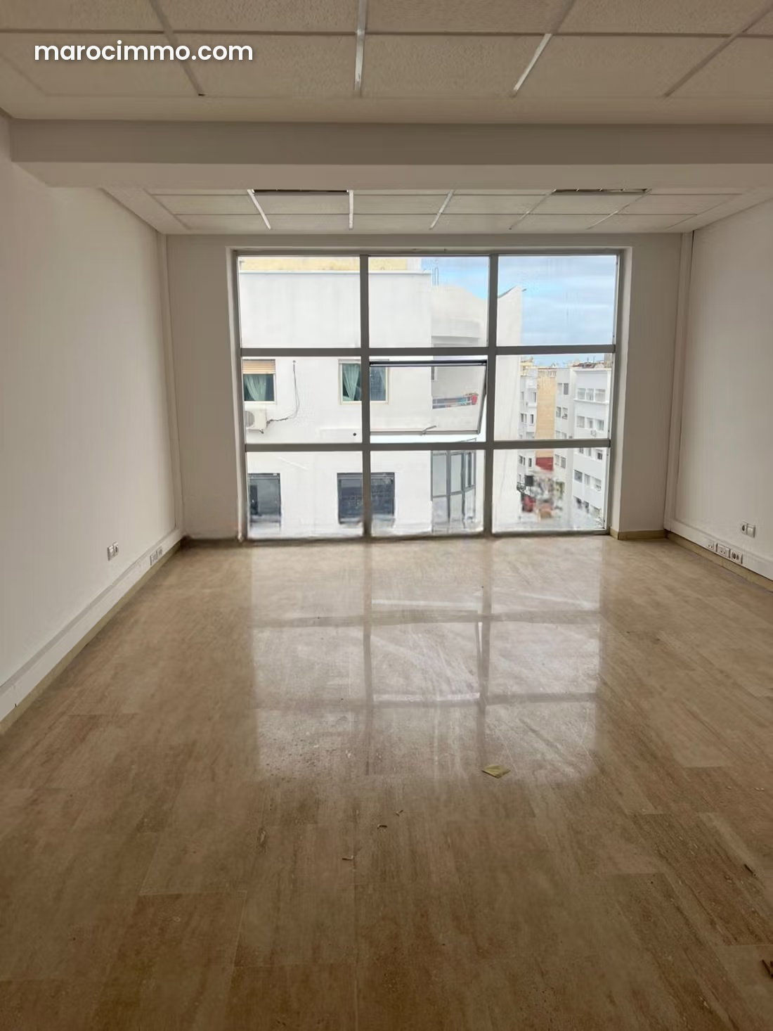 68 m² Office for Rent in Maârif Extension, Casablanca — Casablanca
