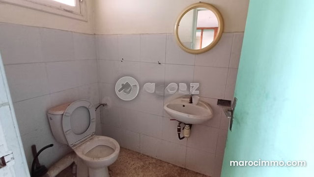 Commerce à vendre 211 m² Témara Skhirate Témara — 3