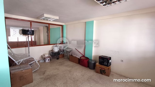 Commerce à vendre 211 m² Témara Skhirate Témara — 2