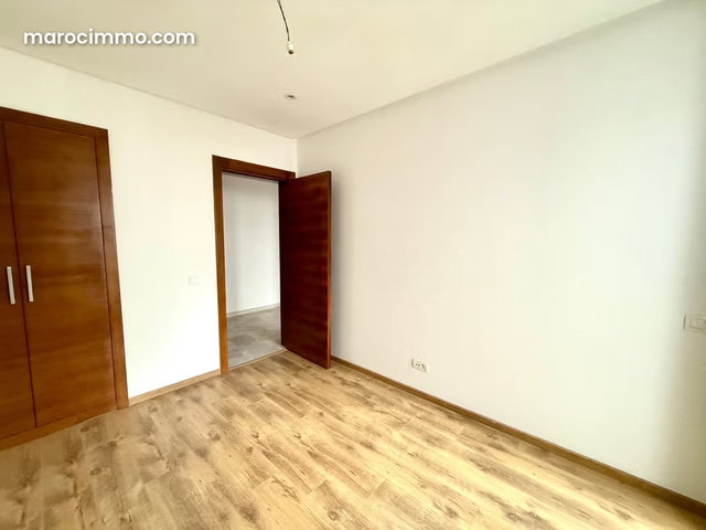 En Location Vide: Magnifique appartement de 2 ch avec vu Mer Sans Vis à vis à proximité de l’école Léon l’africain sur route d’Azemour à Casablanca — 4