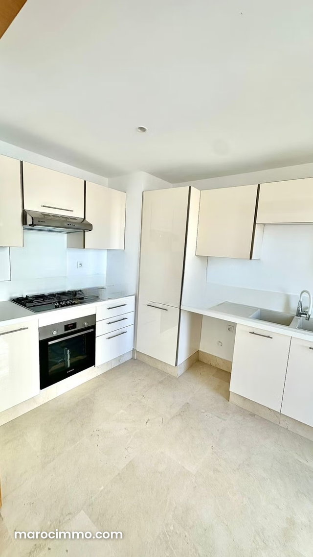 Appartement à louer à Casablanca Finance City. 3 pièces. Garage privé — 3