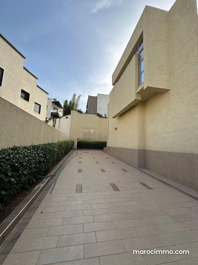 Magnifique villa meublé de 304m² à vendre — 5