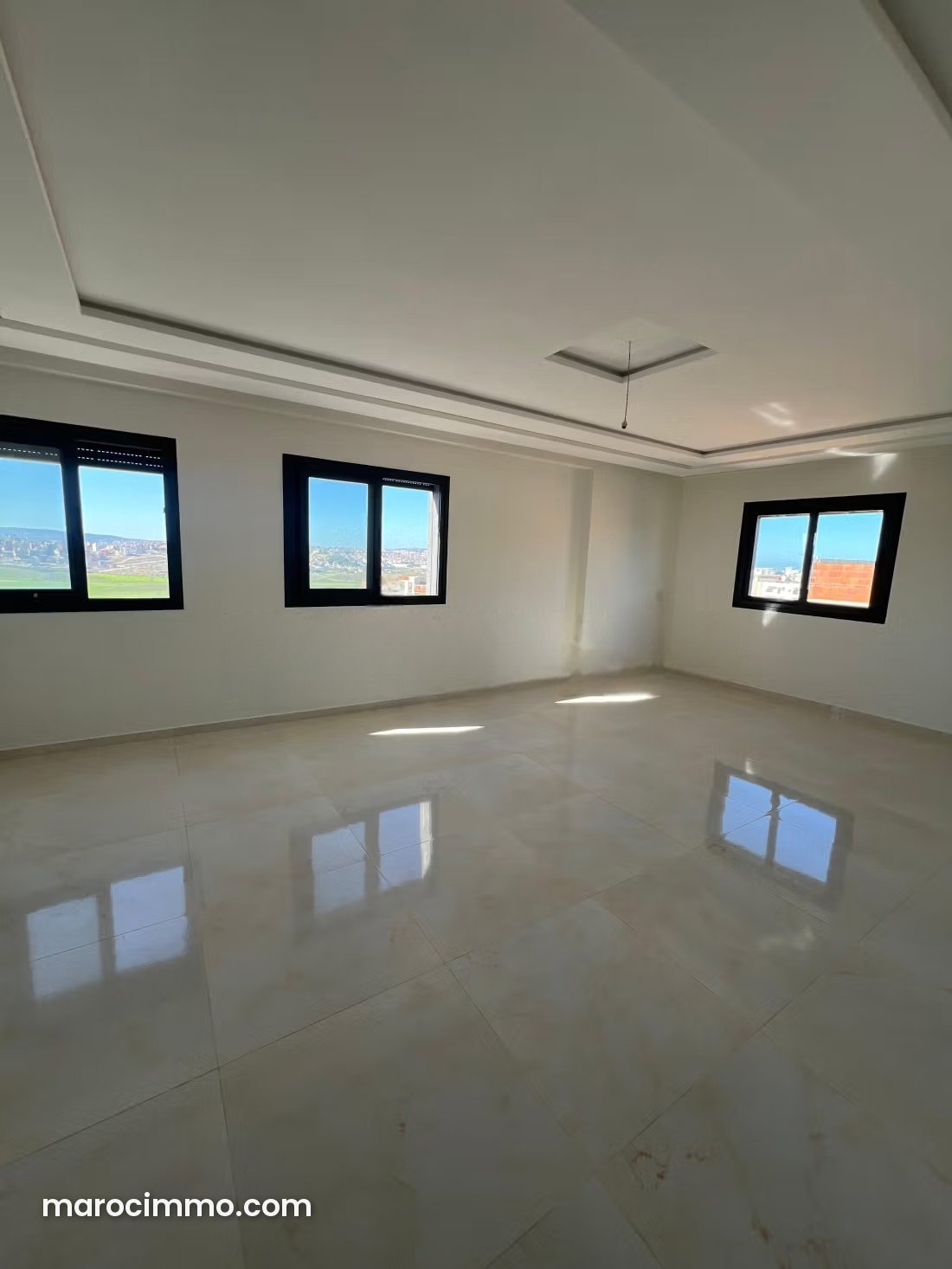 4-Room Apartment with Mountain Views in Tanja Balia, Tangier — Tangier