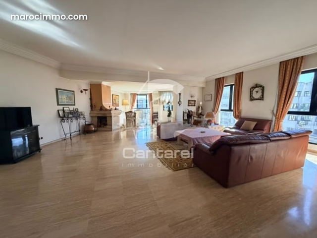 Appartement 5 chambres triangle d'or — Casablanca
