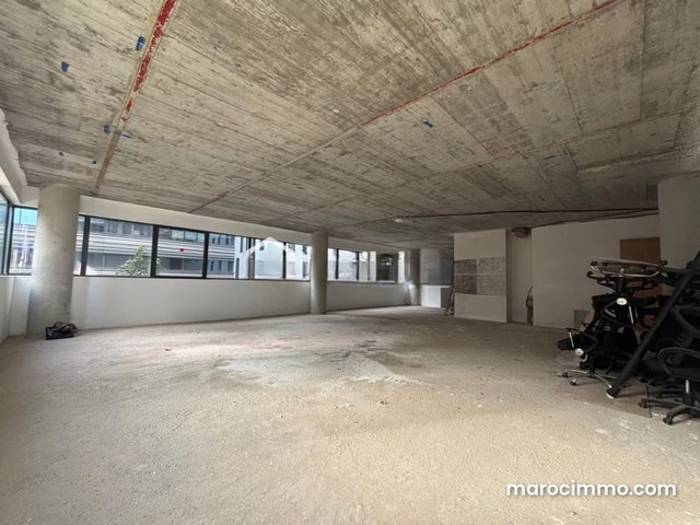 Bureau de 136 m² à Casablanca — 5