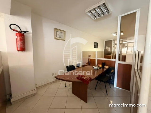 Deux bureaux en location derb ghallef — 2