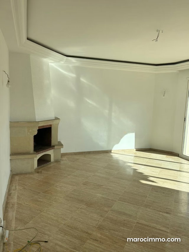 Superbe appartement à louer à Gauthier. Superficie 140 m². Porte blindée et système de double vitrage — 3