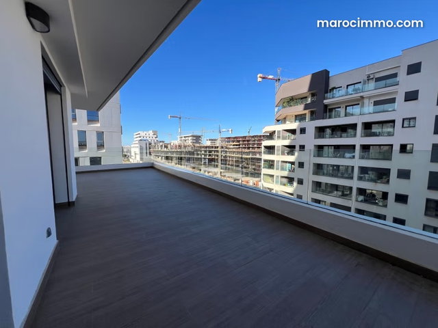 Appartement en location à Casablanca Finance City. 4 pièces confortables. Climatisation et piscine — 4