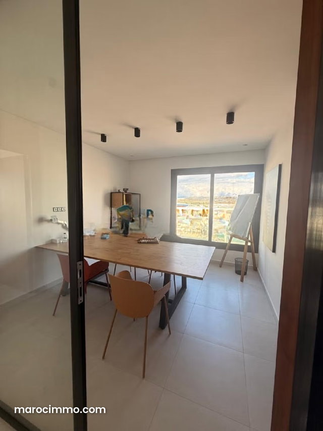 Des plateaux bureaux à la Zone Franche a vendre — 3
