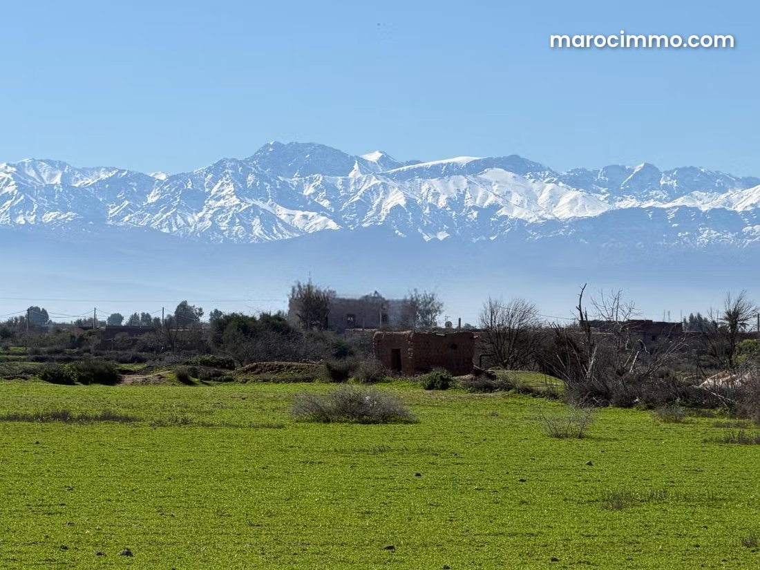 17,000 m² Plot on the Route de Fès, Marrakech – Building Permit — Marrakesh