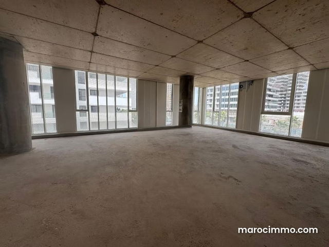 Plateau de bureau à louer à CFC — الدار البيضاء