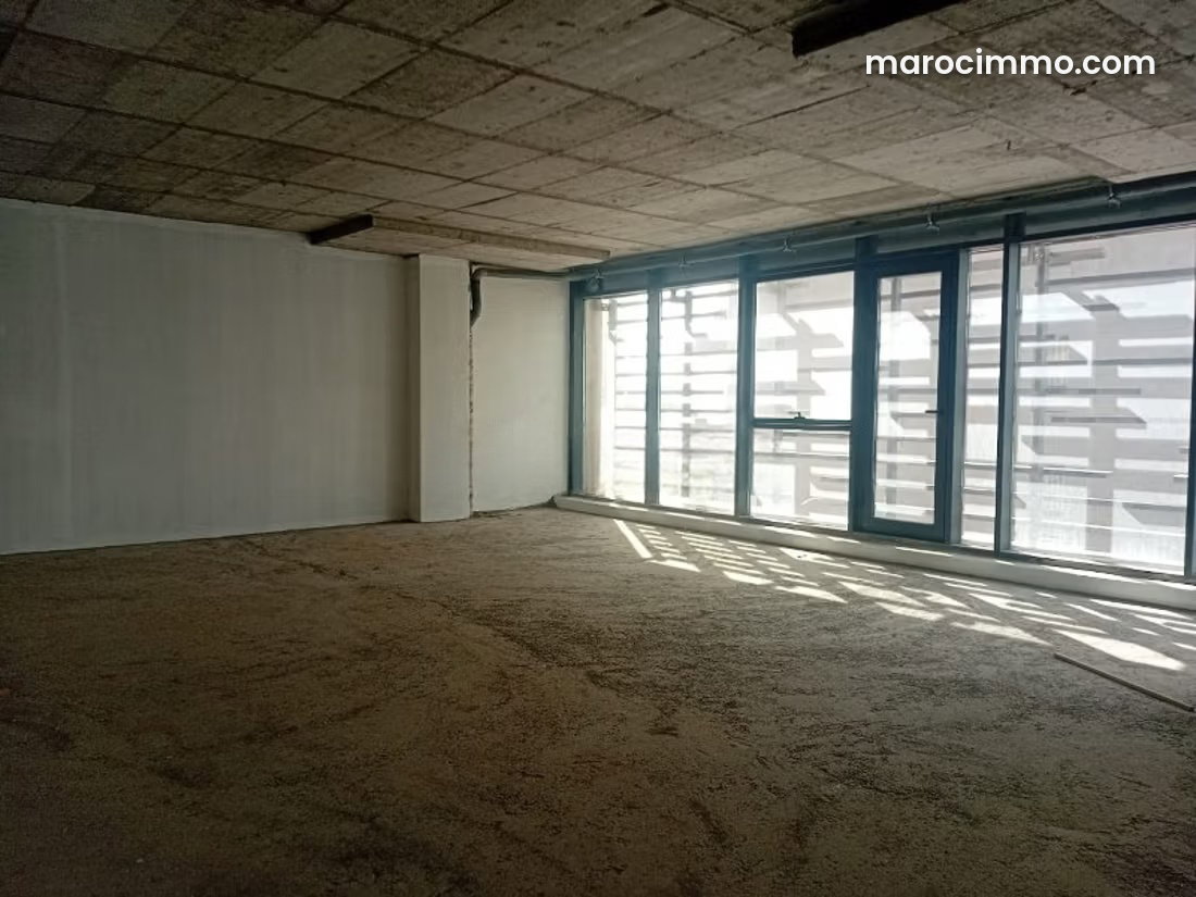 138 sqm office for rent, Casablanca Finance City with terrace — Casablanca