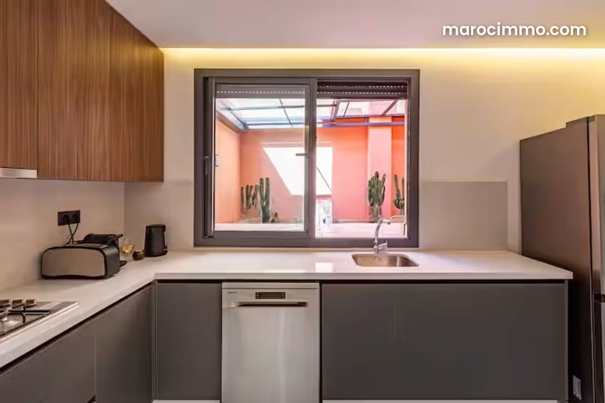 Furnished 102 sqm Duplex, 2 Bedrooms with Terrace, Gueliz, Marrakech — Marrakesh
