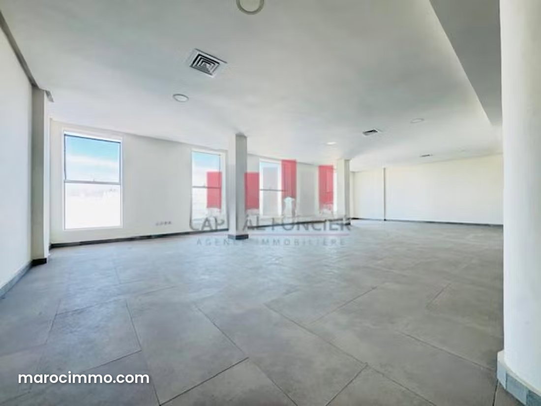 180 sqm Office in Casablanca Finance City with 180° Panoramic Views — Casablanca