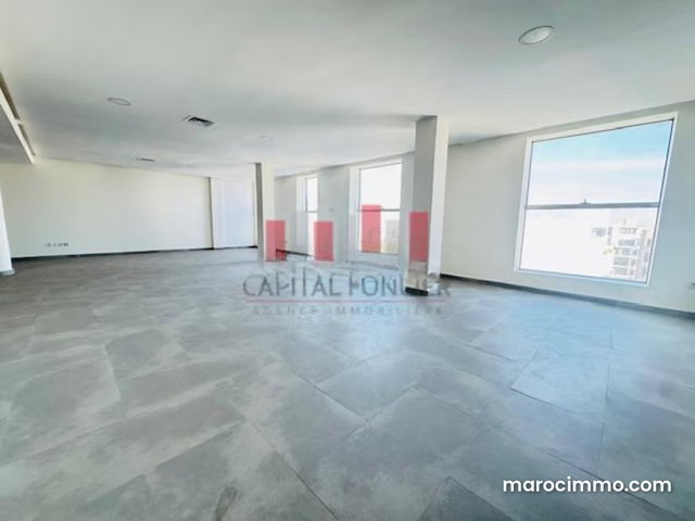 Vue cfc… rare dernier etage — 2