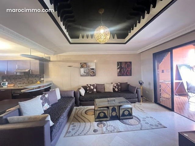 Appartement en vente à Route Casablanca. 2 grandes pièces. Parking et terrasse — 5
