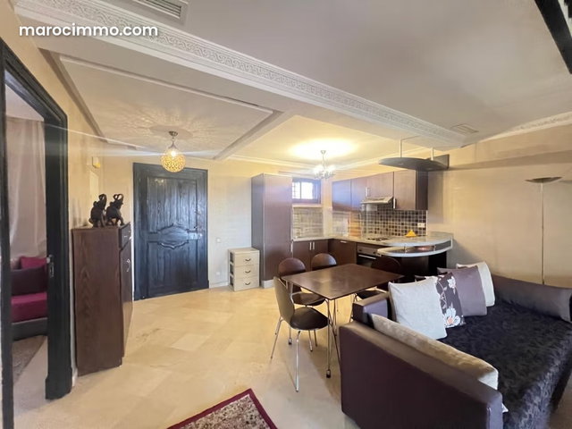 Appartement en vente à Route Casablanca. 2 grandes pièces. Parking et terrasse — 4