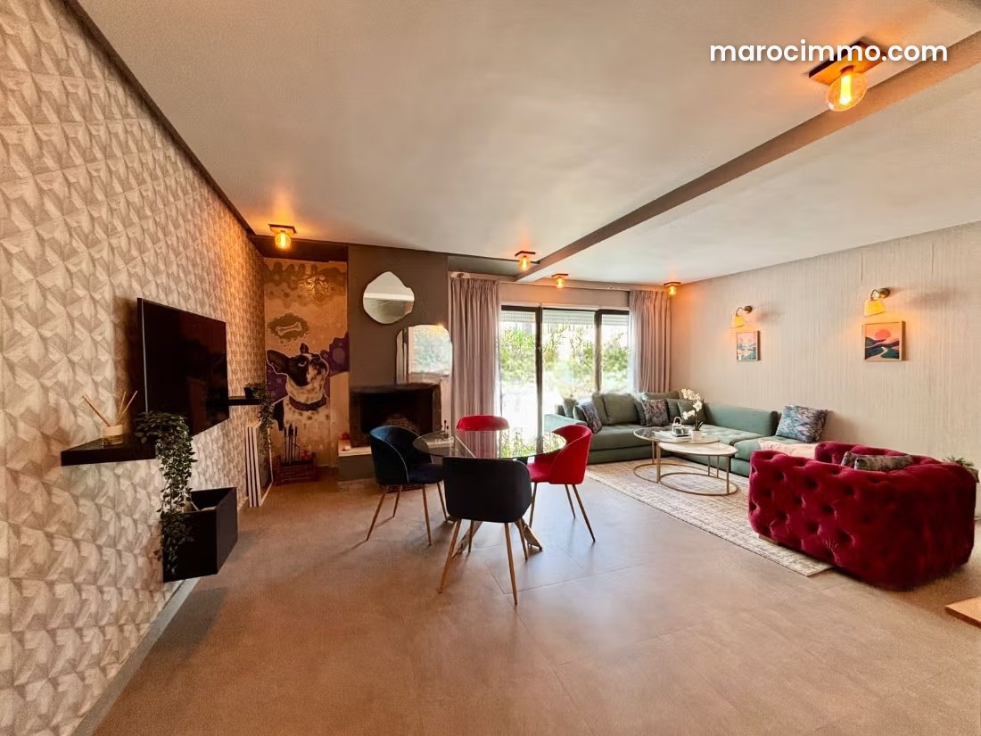Duplex Apartment with Terrace in Racine, Casablanca — Casablanca