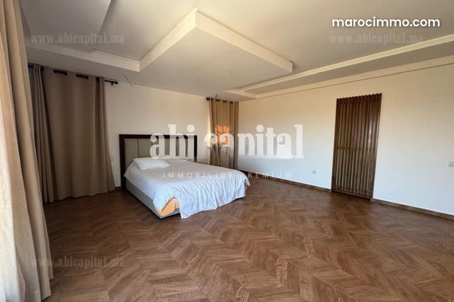 Maison neuve haut standing à louer à Harhoura – 303 m², 3 suites, jardin & terrasse — 4