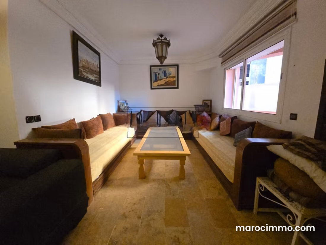 Appartement à rénover à Majorelle Marrakech avec terrasse et garage — Marrakech
