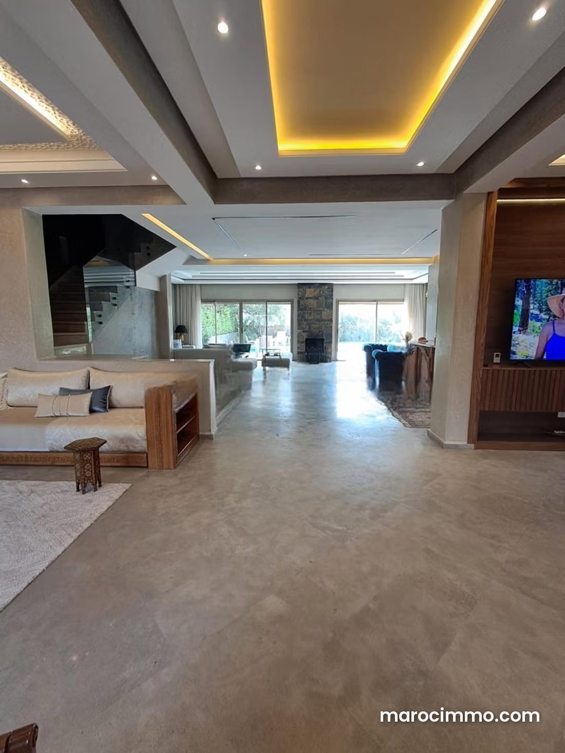 Furnished 250 m² villa with pool and mountain views, Casablanca Road — Marrakesh
