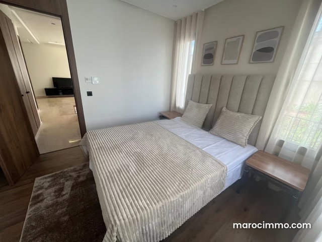 Studio moderne meublé en plein quartier Bourgogne — 5