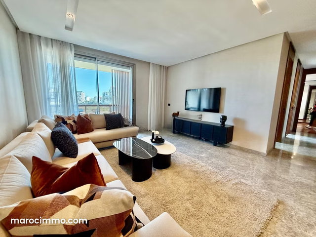 Appartement moderne meublé sans vis a vis avec terrasse au CFC — 2