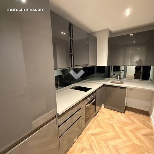 Appartement à Vendre de 105.0 m² à Casablanca, Hopitaux — 3
