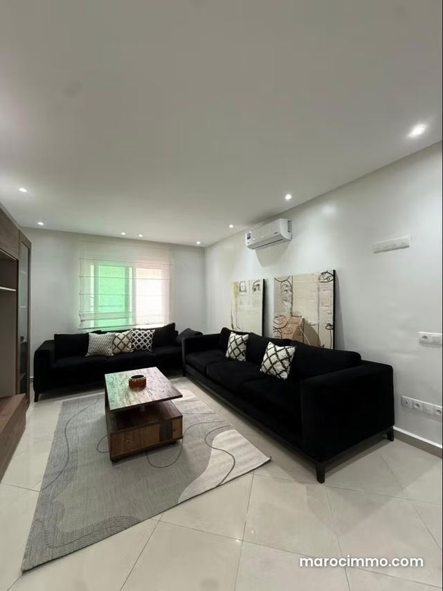 Apartment for Rent 100m from the Beach 2 Bedrooms Living Room Parking — Tangier