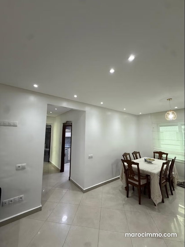 Appartement en location a 100m de la plage 2 chambres salon parking — 3