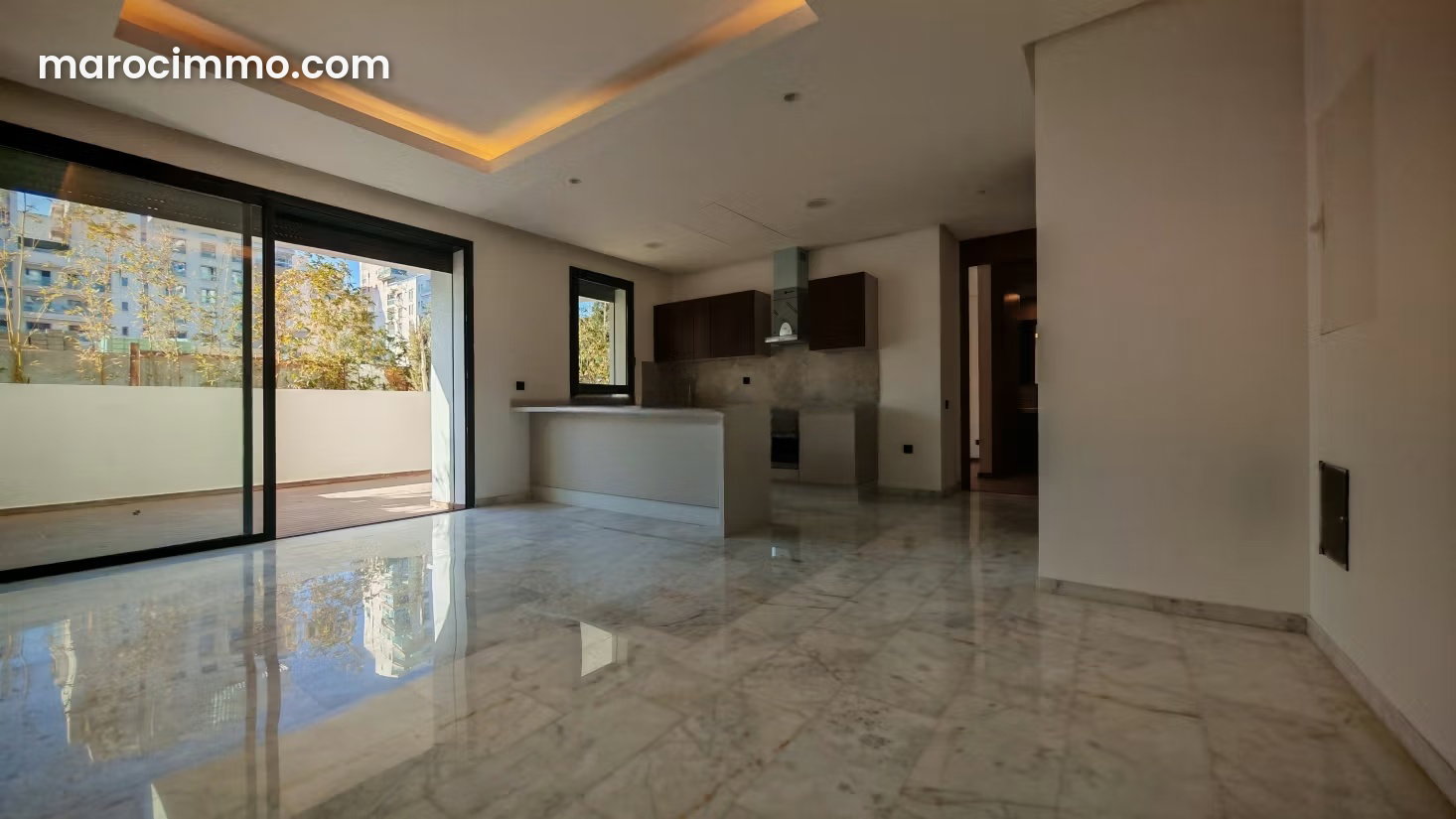 Brand-new apartment with a south-facing terrace in CFC, Casablanca — Casablanca