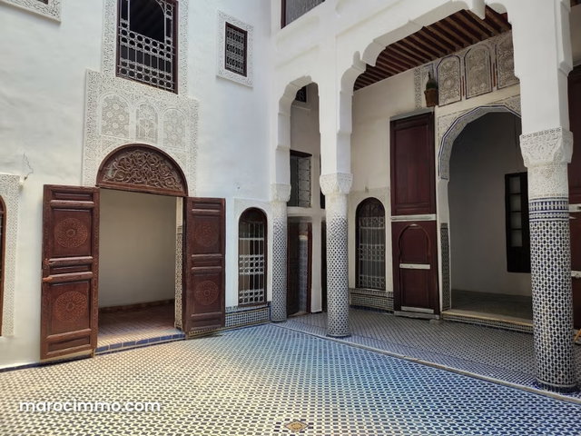 À VENDRE Riad exceptionnel au cœur de la Medina — 2
