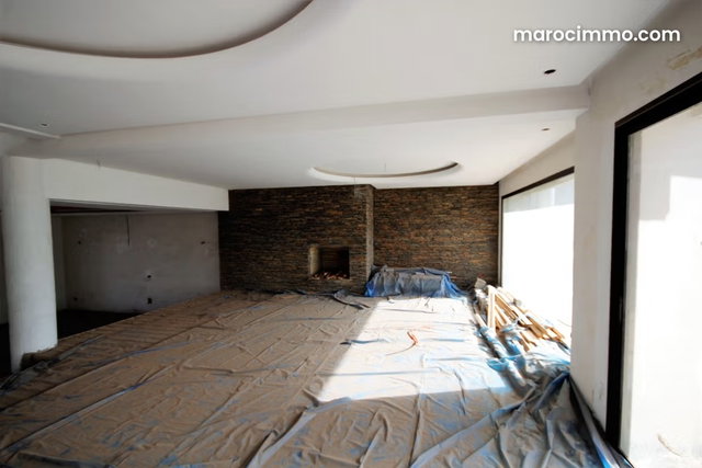 For Sale Commercial Villa on Main Road 1000 sqm — 5